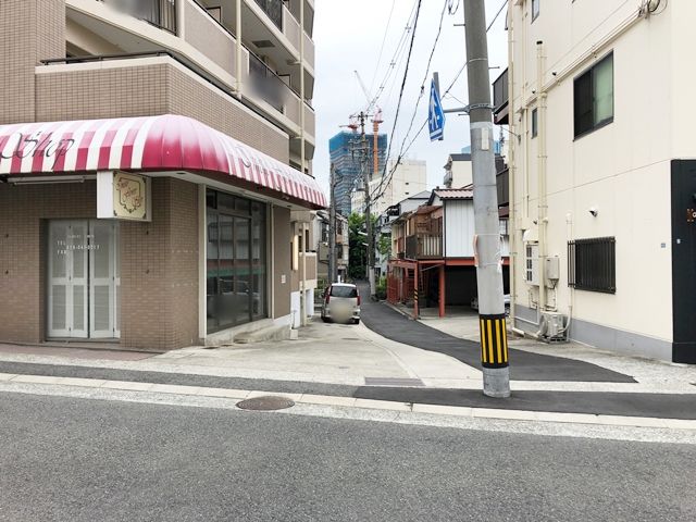 井本マンション駐車場