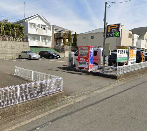 リビングパーク美しが丘第1駐車場