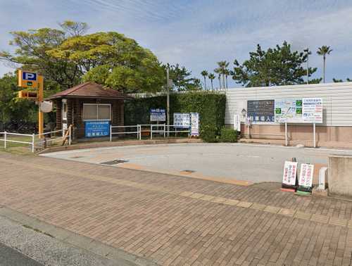 福岡市海浜公園 中央プラザ駐車場