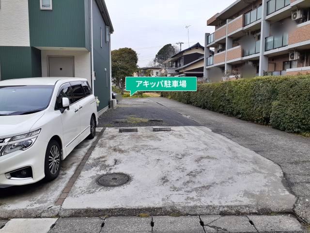 神木本町2丁目駐車場