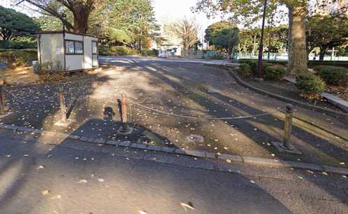 三ツ沢公園臨時駐車場