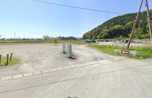 安土城跡前多目的広場駐車場