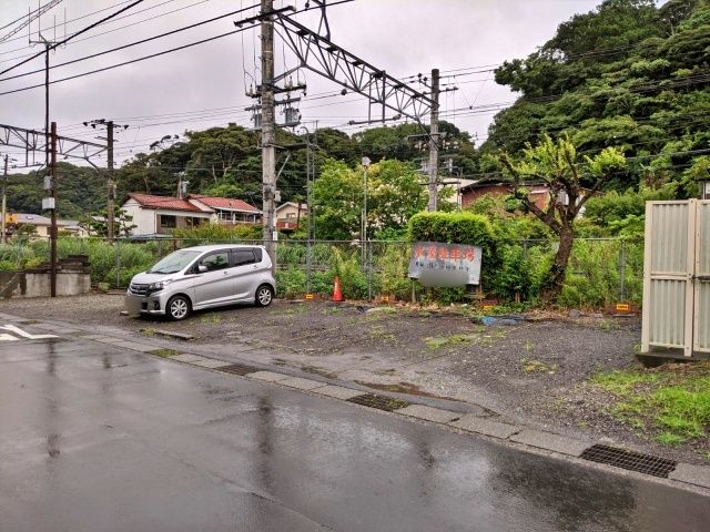 寿福寺前駐車場【停め間違い注意】