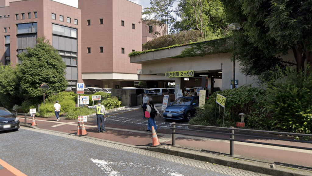 野毛山自動車駐車場