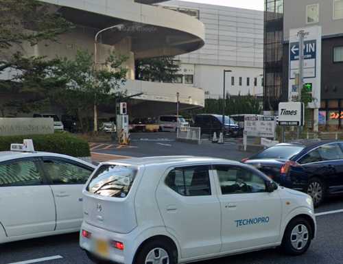 タイムズ広島駅屋上駐車場