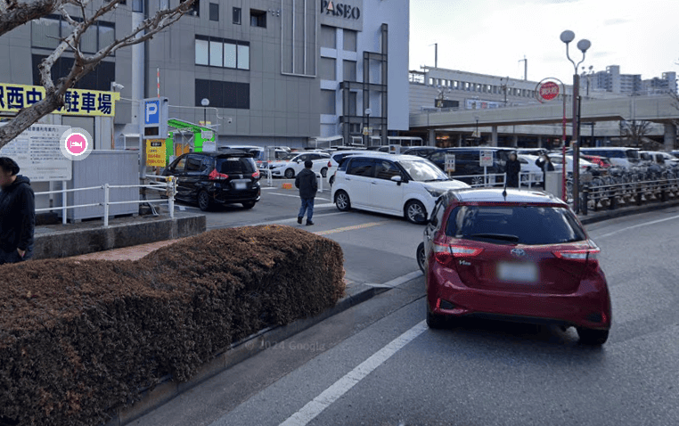 駅西中央駐車場