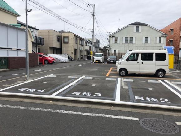 祖師谷３丁目駐車場