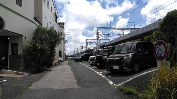 花田町野黒月極駐車場