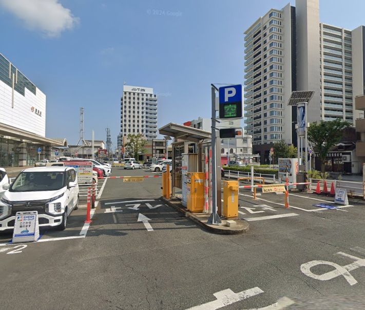 豊橋駅西口駐車場