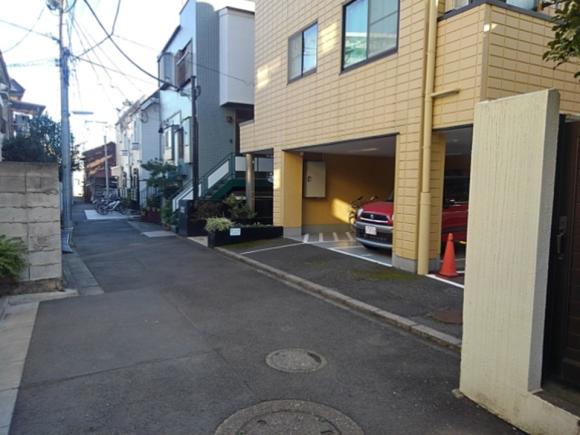 シティファイブ二番館駐車場