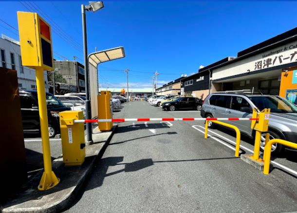 港八十三番地 第1駐車場