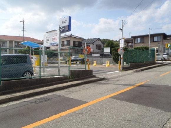 阪急中山観音駅前駐車場