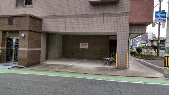 シティハウス大濠駐車場