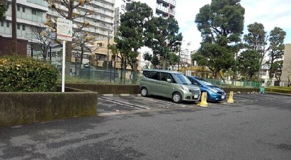 川崎日進駐車場