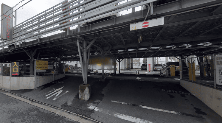 タイムズ京急川崎駅前駐車場