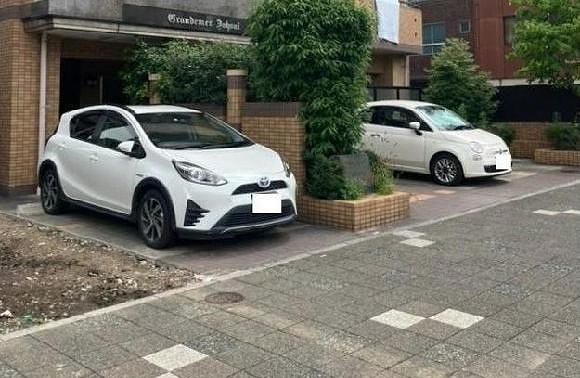 FKグランメール城西駐車場
