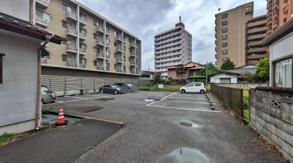 簗瀬4丁目B駐車場