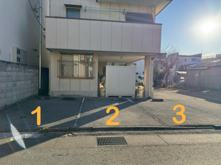 千波町アキッパ駐車場
