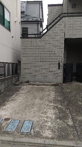 多摩川2-23-3駐車場