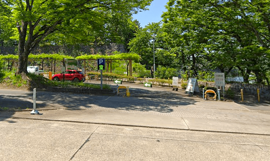 名城公園 二の丸東駐車場