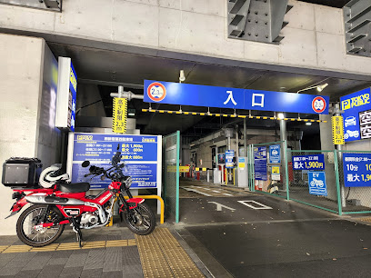 Tokyo Public 西新宿第四駐車場