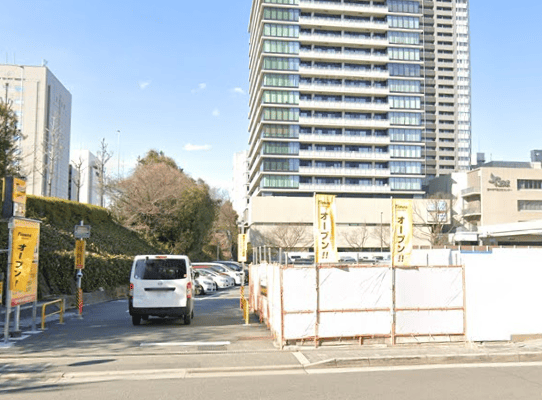 タイムズ千里中央駅前駐車場