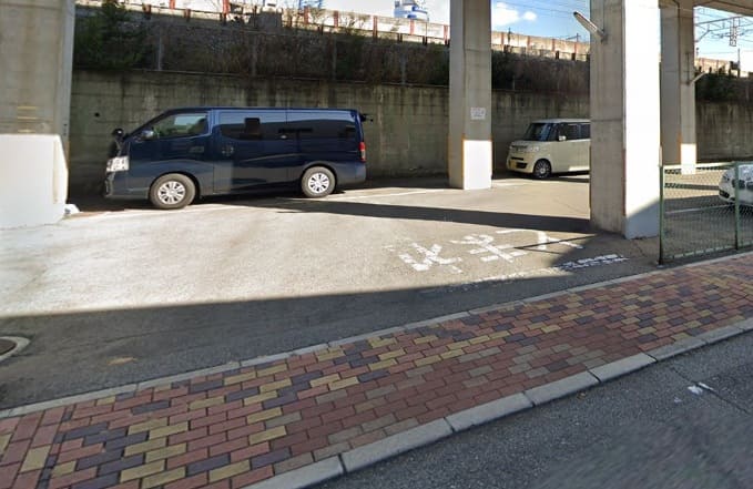 右手塚駐車場