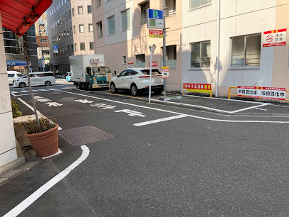 エコロパーク-MYE新宿御苑駐車場.