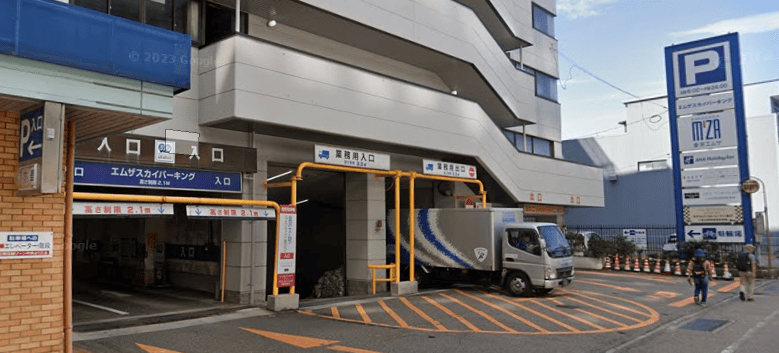 金沢エムザ駐車場