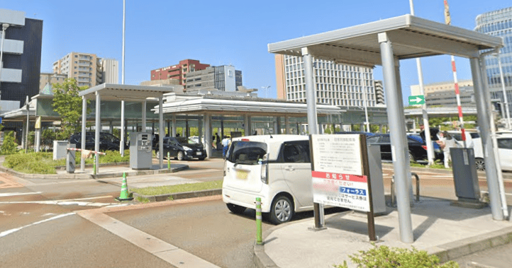 金沢駅西広場一般車駐車場