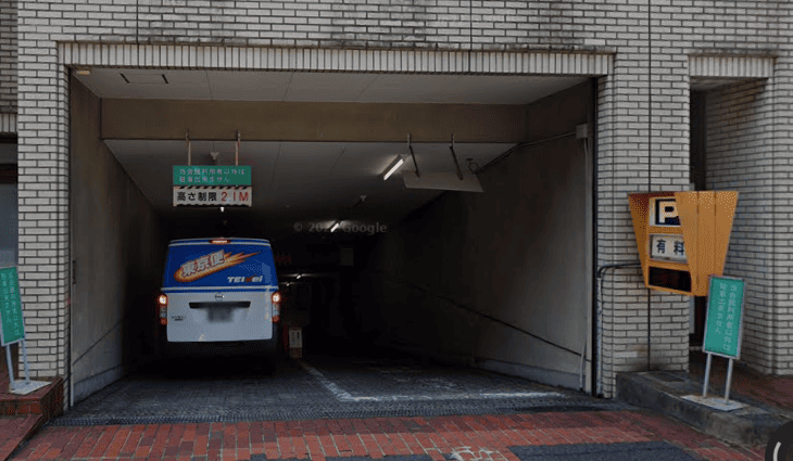 赤羽会館駐車場