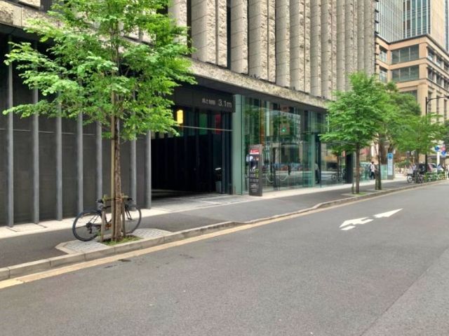 日本橋室町野村ビル駐車場