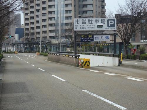 武蔵地下駐車場