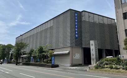 神宮会館駐車場