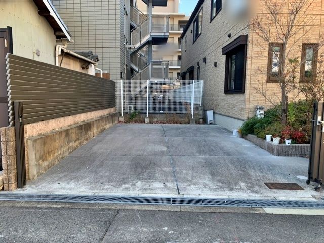 住吉1駐車場