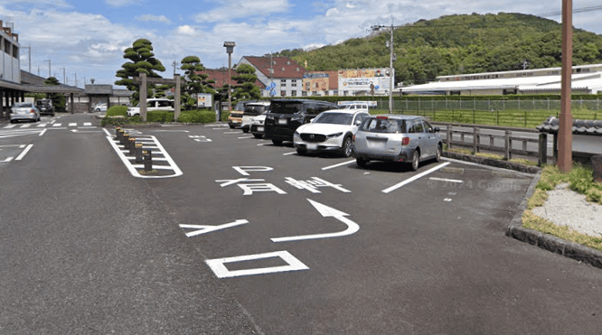 東口広場駐車場