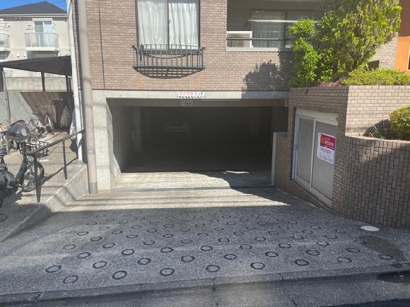 ミレーニア桜新町駐車場