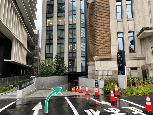 九段会館テラス駐車場