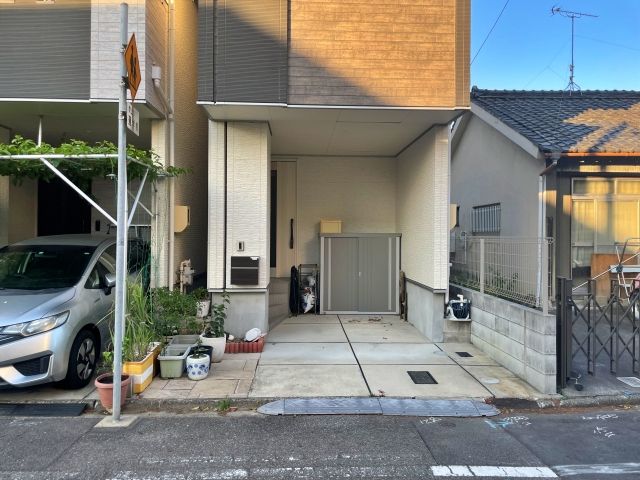 吹上町1-25-10駐車場