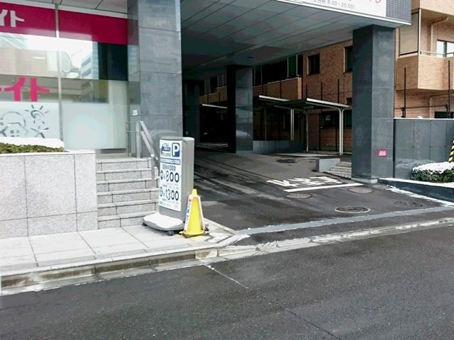 広瀬通SEビルパーキング