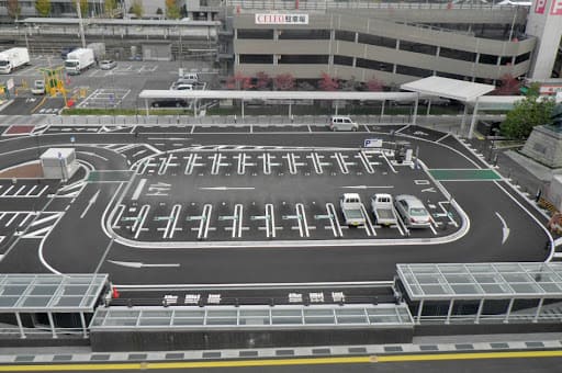 甲府駅南口送迎車用駐車場