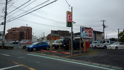 カリタス学園前駐車場