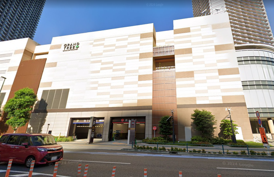 グランツリー武蔵小杉駐車所入口