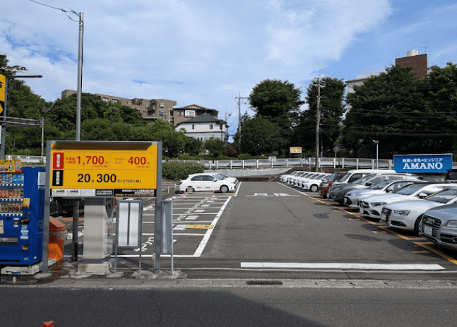 タイムズ新横浜南口第６