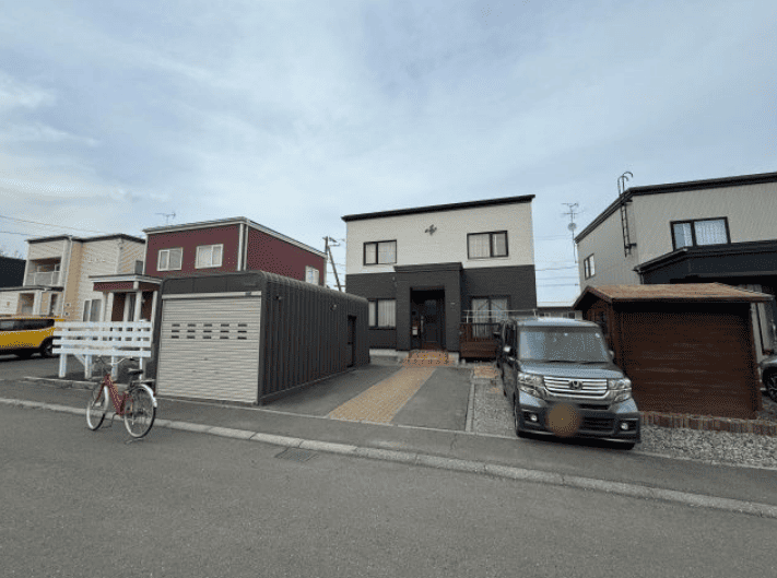 共栄町3-7-18駐車場