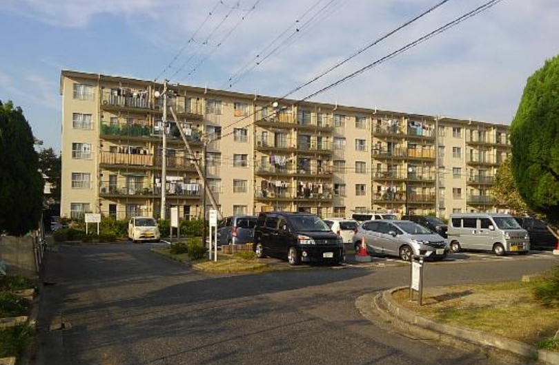 金岡東Ｆ団地　3-05棟北側駐車場