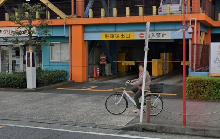 タイムズビナウォーク第1駐車場出口