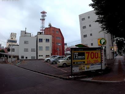 リパーク福島駅前駐車場