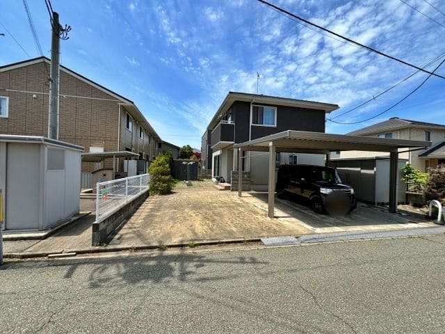 東通仲町19-11冨野邸駐車場