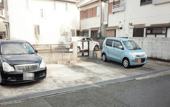 桜ケ丘アキッパ駐車場